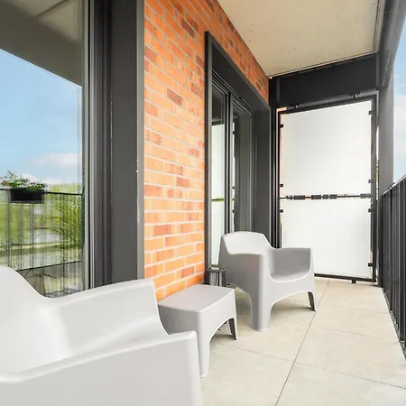 Prado Grand Bulwar- River View & Free Private Parking * Szczecin
